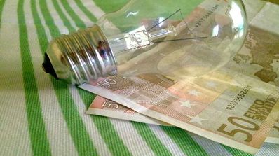 Revisar en la factura de la luz