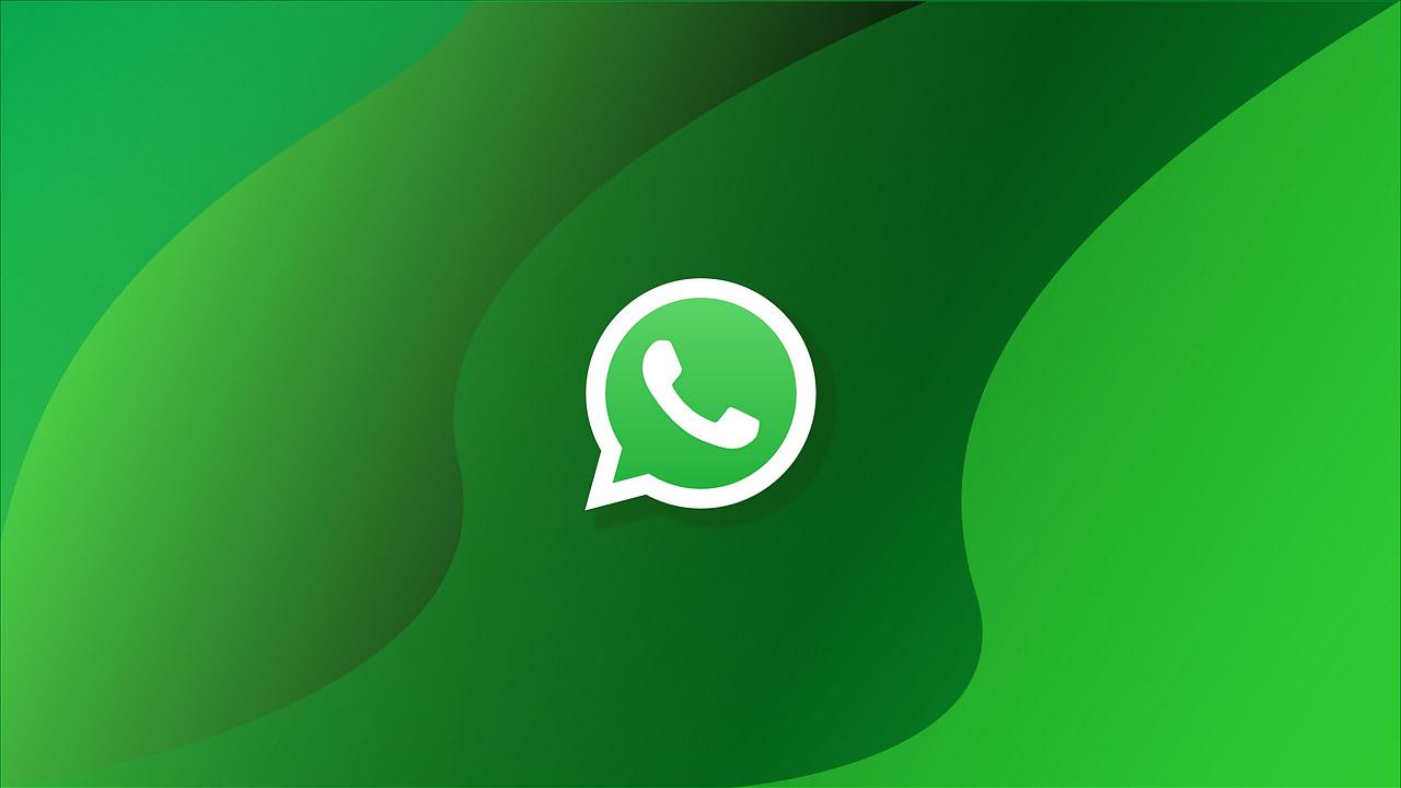 Robo de conversaciones de WhatsApp