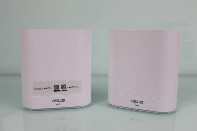 Vista de los dos equipos del sistema WiFi Mesh ASUS ExpertWiFi EBM68