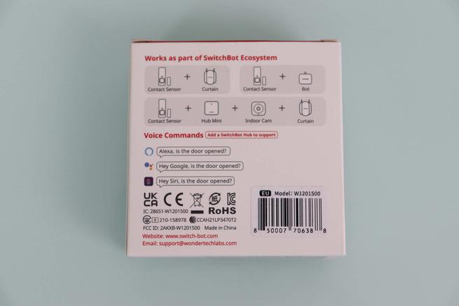 Trasera de la caja del SwitchBot Contact Sensor con las especificaciones