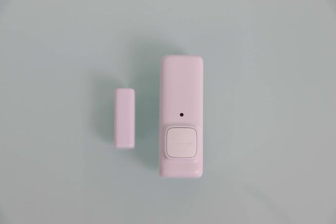 Frontal del SwitchBot Contact Sensor para puertas y ventanas