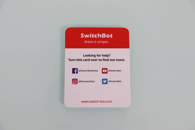 Tarjeta de soporte incorporada en el SwitchBot Hub 2