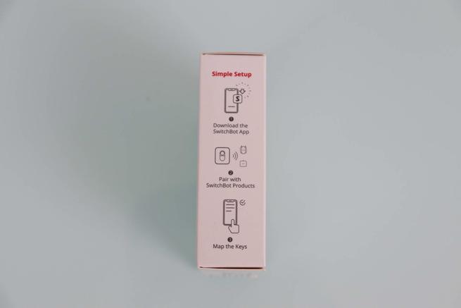 Lateral derecho de la caja del SwitchBot Remote en detalle