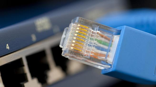 Revisar el cable Ethernet