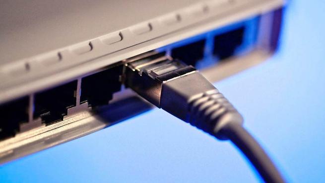 Conectar dispositivos por cable Ethernet