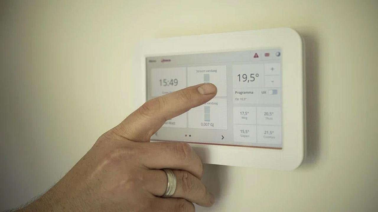 Domotizar tu casa en invierno para controlar la temperatura