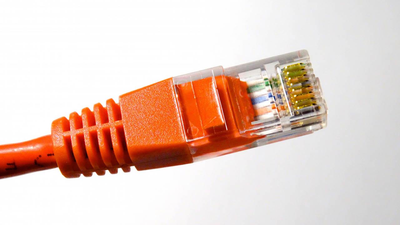 PLC o repetidor Wi-Fi por cable