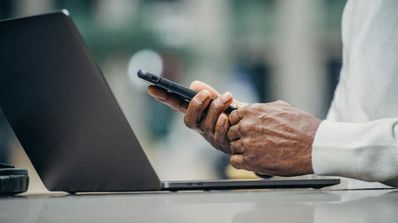 Evitar problemas con los SMS del banco