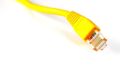 Conectar aparato por cable Ethernet demasiado largo