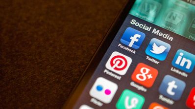 Evitar etiquetas en redes sociales