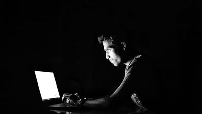 Detectar anuncios falsos en redes sociales