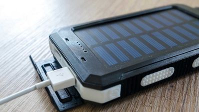 Utilidad de tener un cargador solar