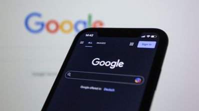 Cómo evitar que Google rastree tu teléfono portada