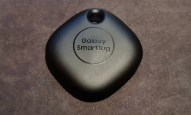 Imagen en la que aparece un Galaxy SmartTag