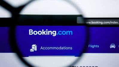 Imagen en la que aparece el logo de Booking en la web
