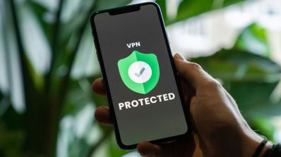 Imagen en la que aparece una VPN en un móvil