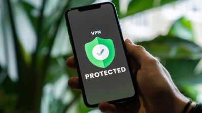 Imagen en la que aparece una VPN en un móvil