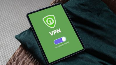VPN en la pantalla de una tablet.