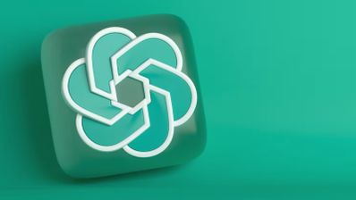 Logotipo de ChatGPT representado como una estructura geométrica entrelazada en relieve sobre un icono cuadrado redondeado.