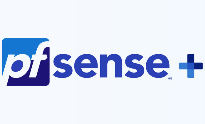 Logotipo de pfSense Plus sobre fondo claro.