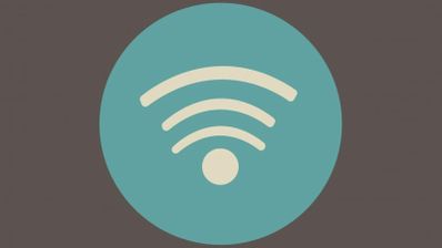 Ilustración del símbolo de conexión inalámbrica Wi-Fi en color crema sobre un círculo azul turquesa.