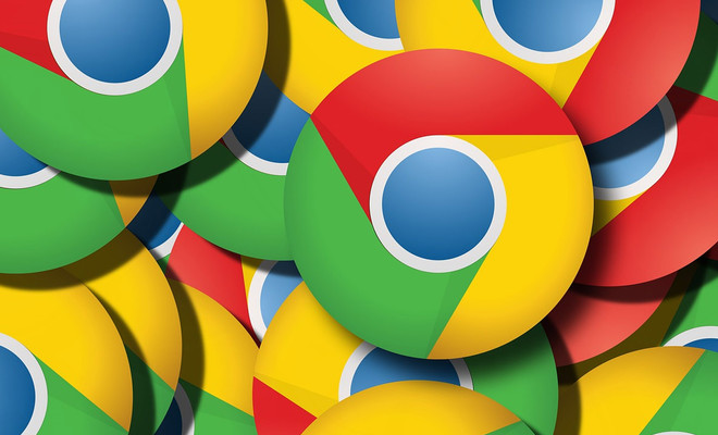 Múltiples iconos circulares del navegador Google Chrome amontonados.