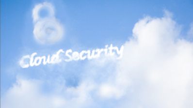 Texto Cloud Security y un candado formados por nubes en un cielo azul.