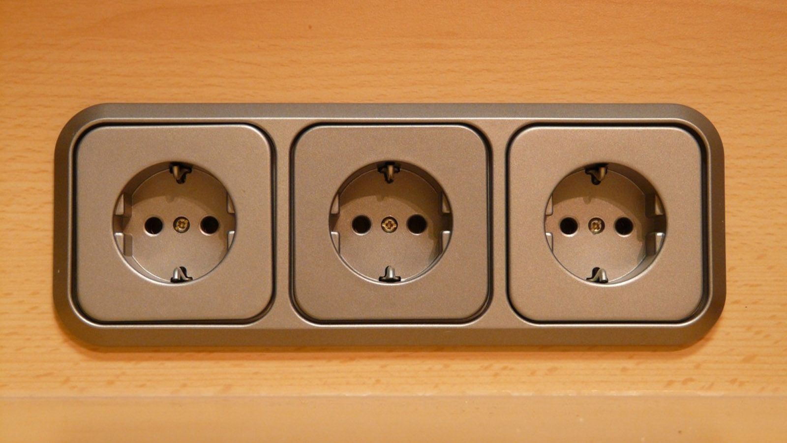 He apagado todos mis electrodomésticos, pero sigue habiendo consumo de luz, ¿qué ocurre?