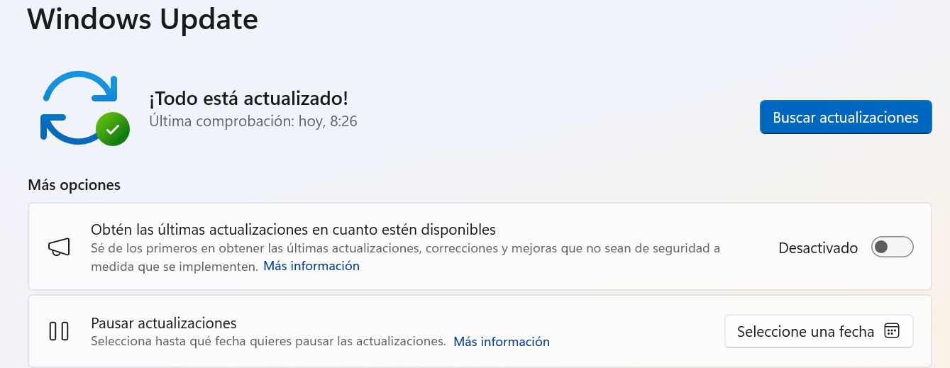Panel de configuración de Windows Update mostrando el mensaje de sistema actualizado y el botón para buscar actualizaciones.