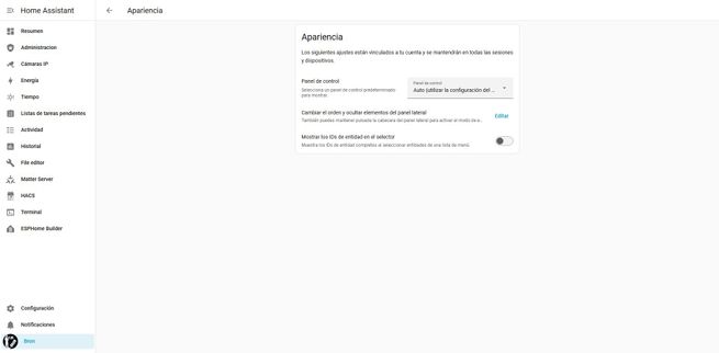 Sección de ajustes de apariencia en la interfaz de Home Assistant con opciones de idioma y orden de tarjetas.