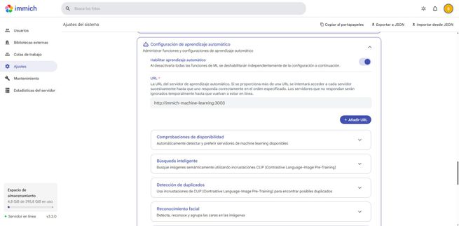 Panel de configuración de aprendizaje automático en Immich con opciones de URL y modelos de reconocimiento.