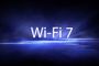 Texto Wi-Fi 7 sobre un fondo abstracto de luces azules y destellos horizontales.